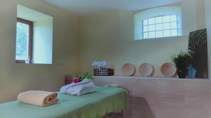 Kowalowe Skaly Spa&More Hotel Jelenia Gora Ngoại thất bức ảnh